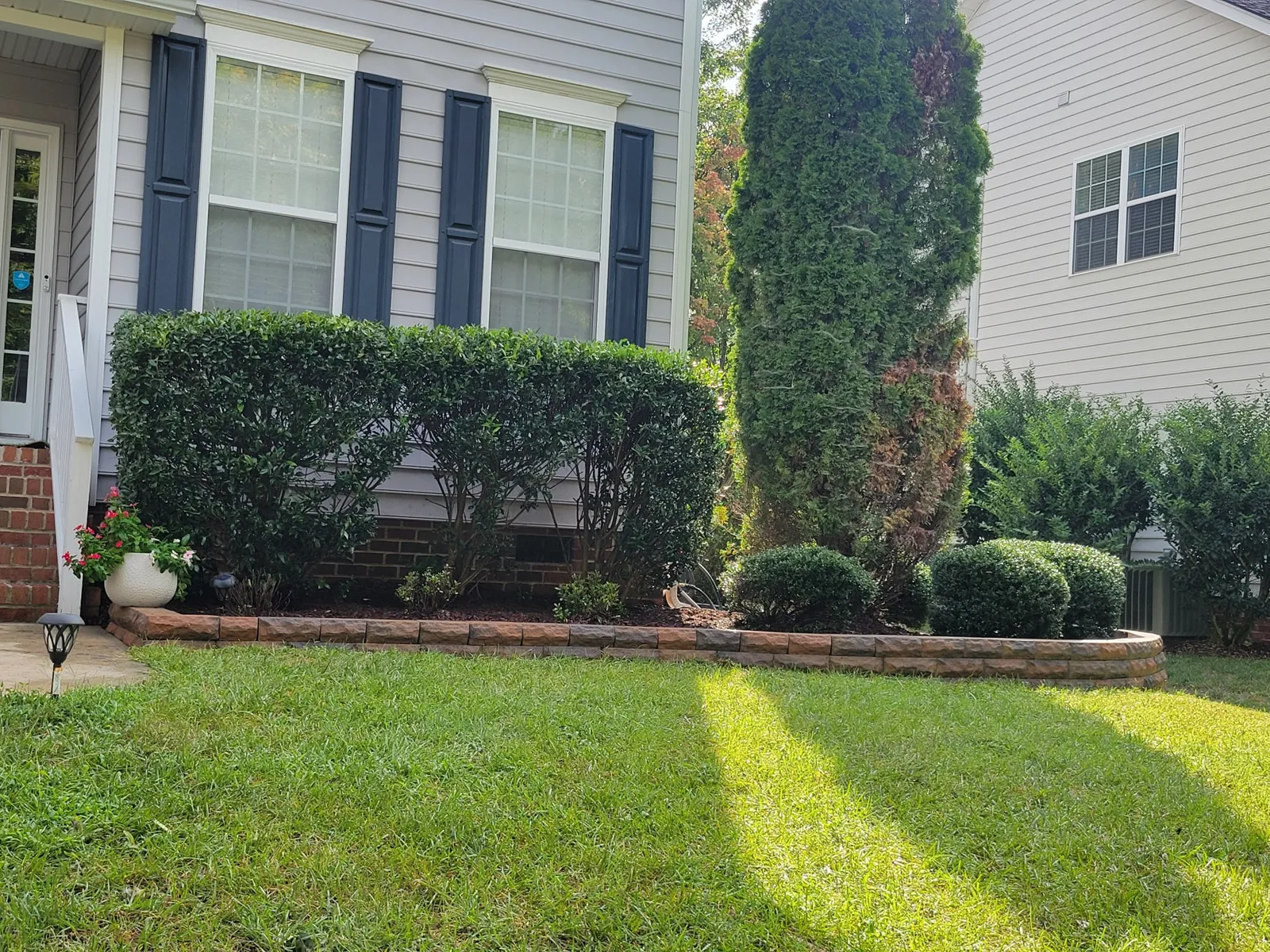 Seasonal Cleanups project by Sam General Landscaping